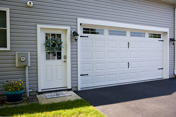 24/7 Emergency Garage Door Panel Replacement experts in Owen County County, IN